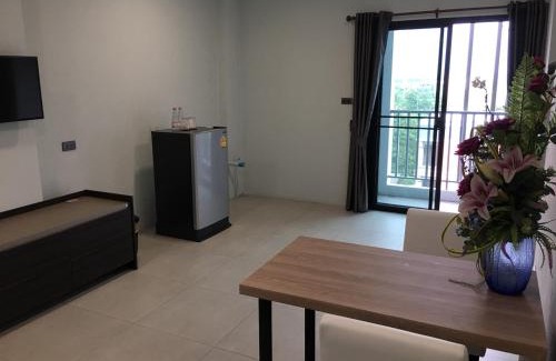 Sam Phran House | Welcoming Ben at Salaya: Family-Friendly Retreat Awaits
