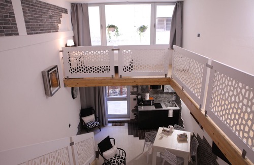 Lecce House | Discover Ben-in-Casa: Cozy Loft in Lecce with Pool