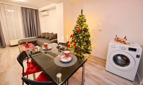 Bucharest City-Centre Apartment | Ben Yehuda: Family-Friendly Shabbat Apartments in Jerusalem