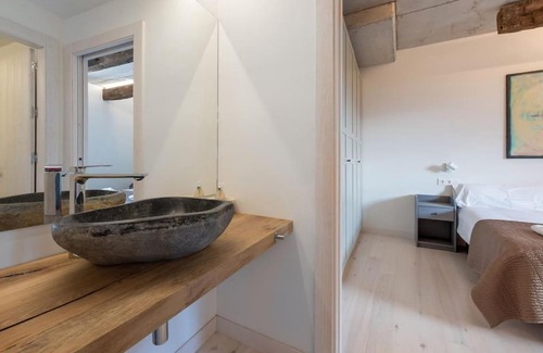 Agues Apartment | Pet-Friendly Escape at Benaki 86 with Top Guest Ratings