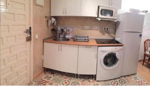 Benalmadena Costa Apartment | Benal Beach Resort: Family-Friendly Retreat in Benalmadena