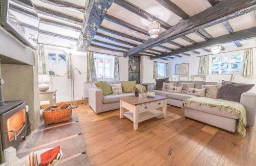 Coniston House | Pet-Friendly Retreat at Bend or Bump Coniston, 4-Star Gem