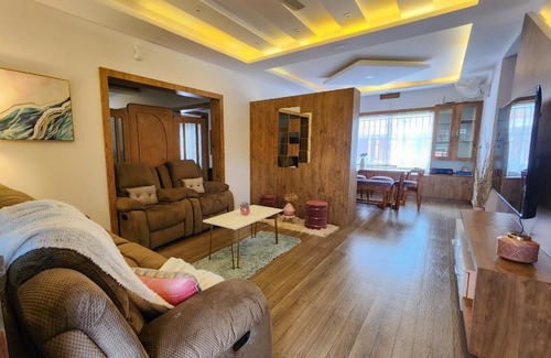 Gonikoppal Apartment | Impressive Bendheka: 4-Star Family-Friendly Apartment