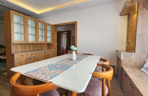 Gonikoppal Apartment | Impressive Bendheka: 4-Star Family-Friendly Apartment