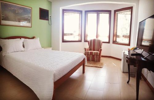 Penedo Bed & Breakfast | Experience Bendito Recanto: Top-Rated Stay with Pool & Pets