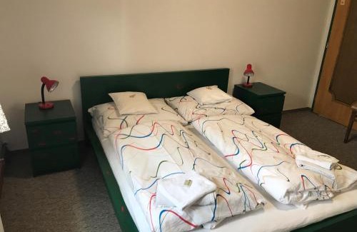 Dusniky Bed & Breakfast | Pet-Friendly Retreat at Bendovský dvůr - Rated 9/10