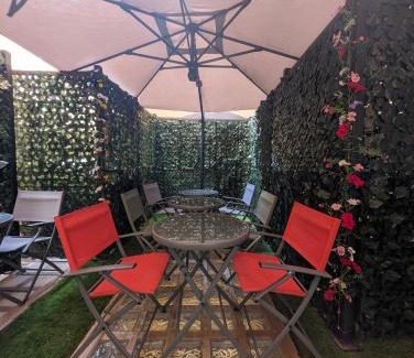 Historic Center House | Child-Friendly Benedict Rooms with Kitchen & 9.2/10 Rating