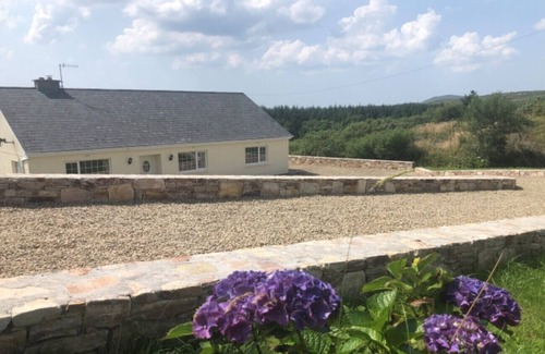 Connemara House | Experience Benglenisky House with Breathtaking Views