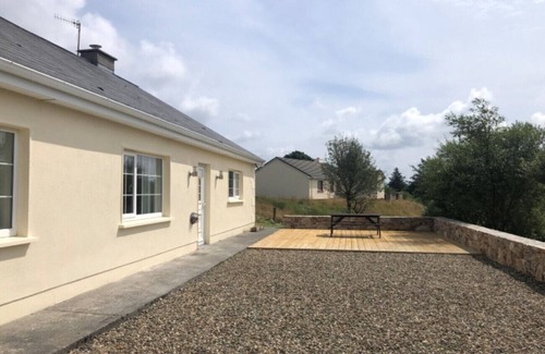 Connemara House | Experience Benglenisky House with Breathtaking Views