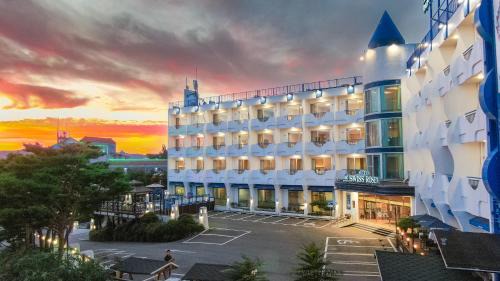 Gyeongju Hotel | Relaxing Oceanfront Stay at Benikea Swiss Rosen Hotel