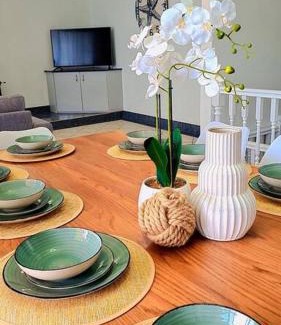 Forster House | Experience Bennett's Bliss: Ocean View & Family Friendly