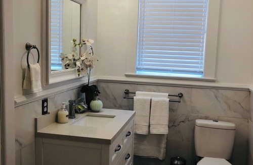 Marion House | Explore Bennett Suites in a Historic Small Town - Rated 9.8