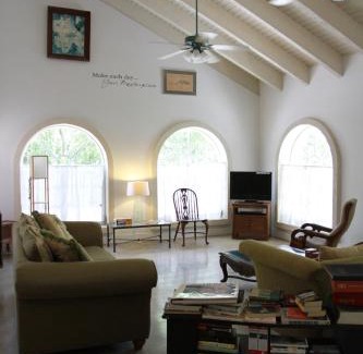 Key Largo House | Oceanfront Bliss at Bennetts Beach Estate - 4-Star Stay