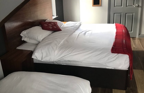 Long Eaton Hotel | Discover Bennetts Hotel: Rated 8.2 with Family-Friendly Amenities