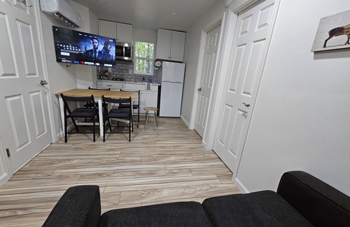 Lebanon Cabin | Experience Bennettscape Cabin Near Beautiful Bennett Spring