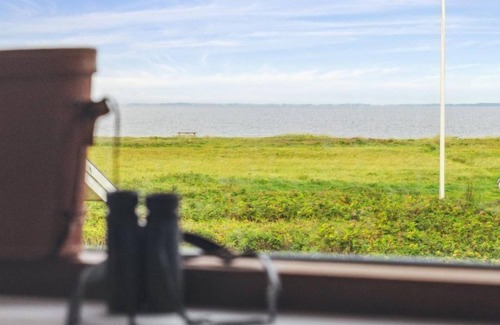 Logstor House | Relaxing Retreat at "Benni" - Steps from the Inlet