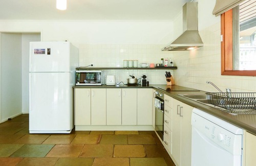 Flinders House | Family-Friendly Bennie's Brook with Oceanfront Views
