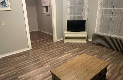 Bennington Apartment | Budget-Friendly Stay at Bennington for Your Next Getaway