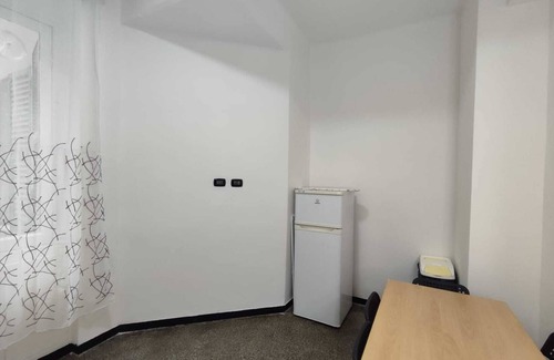 Sestri Ponente Apartment | Exclusive Benny Apartment Near Genoa Airport, Pet-Friendly Stay