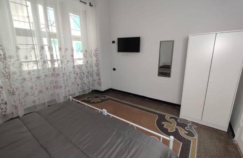 Sestri Ponente Apartment | Exclusive Benny Apartment with 3 Bedrooms Near Genova Airport
