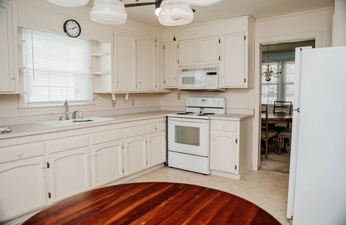 Benson House | Experience Benson Oaks - Family-Friendly Stay in Benson, NC