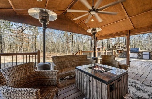 Pickens House | Inviting Bent Tree Cabin with Hot Tub on Private Acres