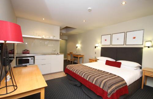 Palmerston North Hotel | Discover Bentleys Motor Inn: 4-Star Comfort & Family-Friendly Amenities
