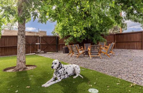 Edgewater House | Benton Bungalow by Sloan's Lake - Spacious, Dog-friendly, EV, Bidet, Fire Pit
