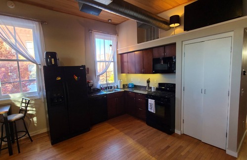 Benton Park Condo | Benton Park Bliss: 2BR Condo to Unwind and Explore
