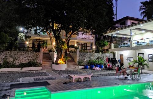 Mabini Resort | Oceanfront Bliss at Bentrina Diving Resort with Pool Access