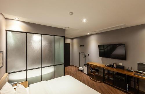 Beomil-dong Hotel | Discover Comfort at Beomil Brown Dot Hotel with Breakfast