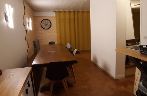 Luz-Saint-Sauveur House | Spacious BERAFIA House: 5 Bedrooms with Garden Retreat