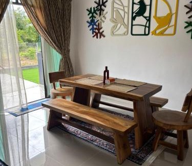 Kampung Tepoh Villa | Berangan Blue
