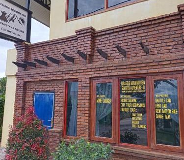 Berastagi House | Beautiful Berastagi Mountain View Homestay & Pizzeria