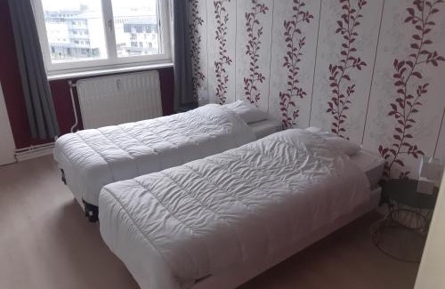 Berck-sur-Mer Apartment | Beachfront Berck Hotel: Scenic Ocean Views Await You