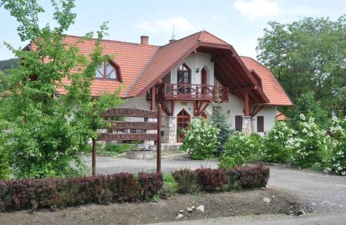 Matranovak House | Oceanfront Berek Fogadó: Family-Friendly & Scenic Views