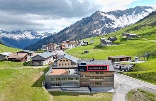 Faschina Apartment | Family-Friendly Berg Aparts Faschina: A Cozy Retreat Awaits