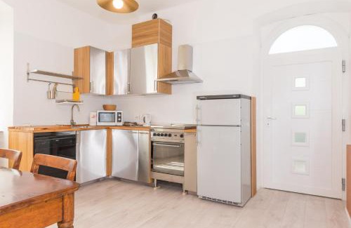 Bergamo Apartment | Relaxing Escape at Domus Gallina - Pet & Child Friendly