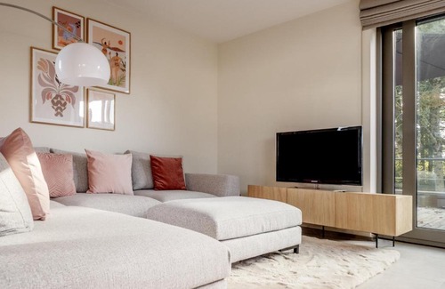 Beaufays Apartment | Family-Friendly Stay at Bergamot with Top Guest Reviews