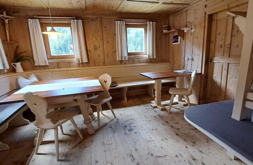 Moso in Passiria Villa | Pet-Friendly Retreat at Bergchalet Englhof - Rated 10/10