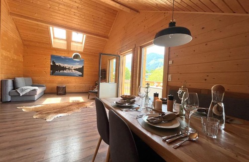 Schladming House | Experience Bergchalet Raffalt: Family-Friendly Retreat with Hot Tub