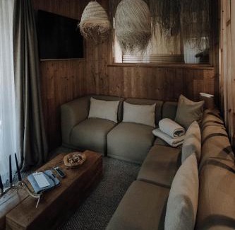 Werfenweng Ski Chalet | Relaxing Retreat at Bergchalets Gut Wenghof with Ocean Views