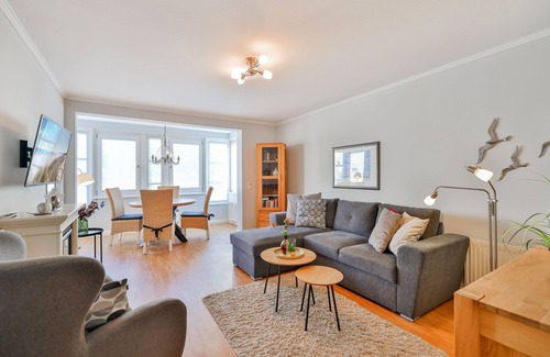 Binz Apartment | Oceanfront Family Retreat at FeWo Bergen - Guest Rated 10/10