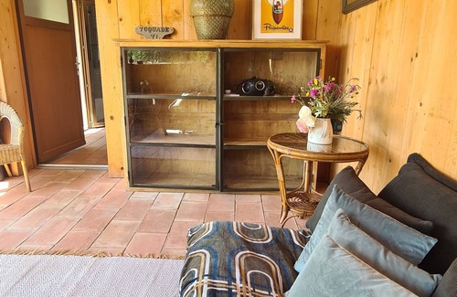 Val de Gilly Cabin | Serene Country House in Grimaud with Pool & Ocean Views