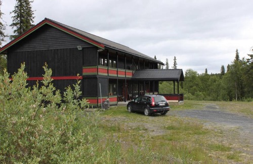 Vestre Slidre Apartment | Charming Bergfosshytta 1 Sør: Pet Friendly & Family Ready