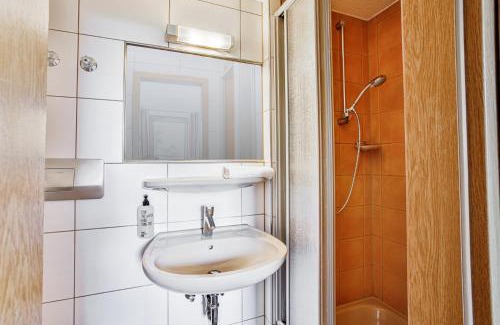 Staffelstein Hotel | Pet-Friendly Berggasthof Banzer Wald with Breakfast Included