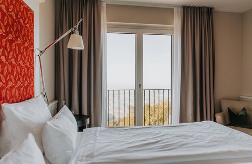 Altstadt Hotel | Cozy Berggasthof Königstuhl with Spa and Family Amenities