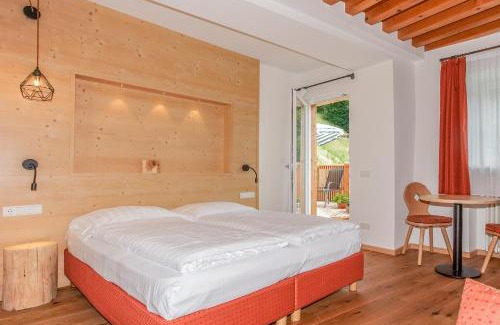 Montagna Hotel | Discover Berggasthof Locanda Alpina Dorfner: Pet-Friendly Retreat