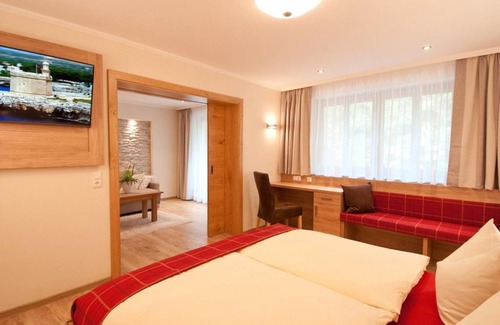 Patersdorf Hotel | Top-Rated Berggasthof Schön: Wheelchair Accessible & Breakfast
