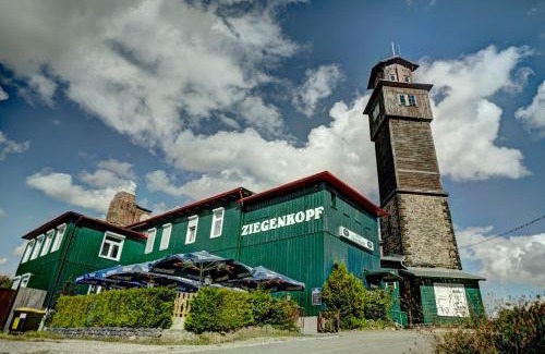Blankenburg House | Cozy Berggasthof Ziegenkopf: Pet-Friendly & Breakfast Included
